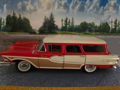 Danbury Mint 1/24 Scale 1958 Edsel Bermuda 6-Passenger Station Wagon Red/White - Picture 2 of 7