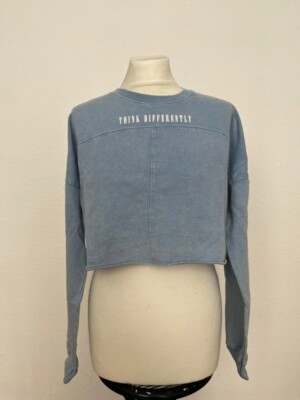 Light blue cropped crop jumper XS think differently