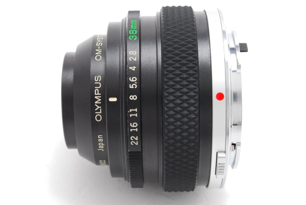 Excellent++++ Olympus OM System Zuiko Auto Macro 38mm f/2.8 Excellent++++ Olympus OM System Zuiko Auto Macro 38mm f/2.8