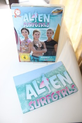 Alien Surfgirls - Staffel 1 [4 DVDs] ( Fernsehfilm Poster)