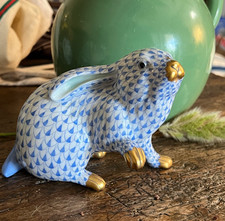 HEREND Larger BUNNY RABBIT BLUE Fishnet Figur...