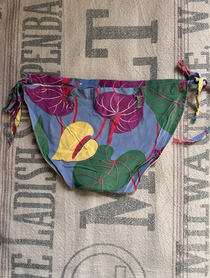 Baús de natação havaianos vintage da década de 1940 para meninas Keikimalo azul rosa - Imagem 4 de 4