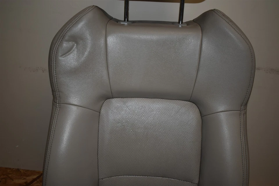 05-09 Subaru Legacy Outback XT asiento delantero derecho cuero 2005-2009 Foto 3 de 4