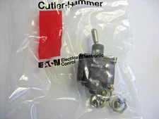 Cutler Hammer 8511K11 Momentary Toggle Switch DPST, AC/DC Caterpillar 8T-9637