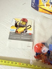 LEGO NEXO KNIGHTS 70330 SCATOLA APERTA,CONTENUTO INTATTO MAI ASSEMBLATO,NUOVO