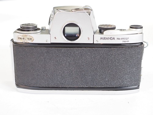 Miranda Camera Co. F (1/1000th v.) 35mm SLR Camera, 1.9/50mm Lens & Prism Meter - Picture 4 of 21
