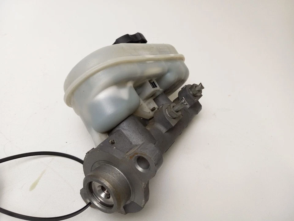 2005-2009 CADILLAC SRX CILINDRO MESTRE DE FREIO - Imagem 4 de 4