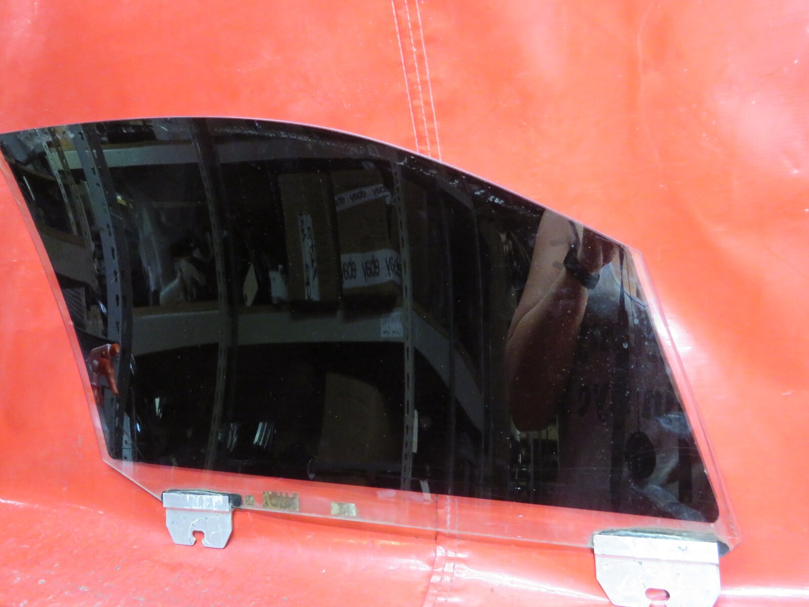 2006 BENTLEY FLYING SPUR FRONT LEFT DOOR WINDOW GLASS