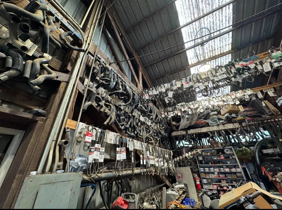 Mangueira de líquido de arrefecimento moldada premium Gates 21162 para 79-89 280ZX 720 D21 Fiero Pathfinder - Imagem 2 de 3