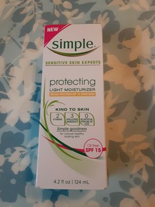 protecting light moisturizer spf 15