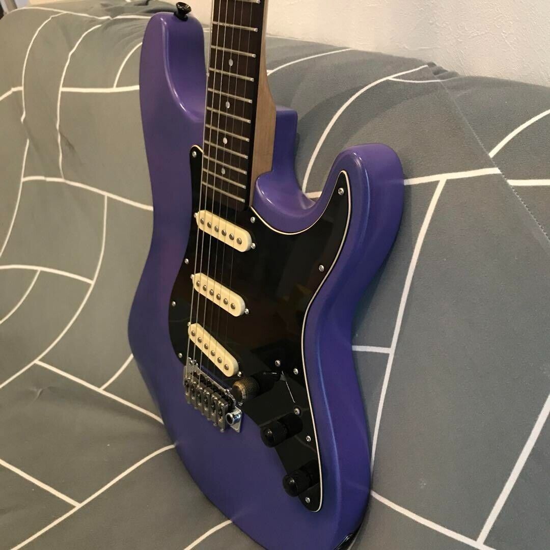 YAMAHA RGX 121D Stratocaster Type Electric Guitar Purple YAMAHA RGX 121D Stratocaster Type Electric Guitar Purple