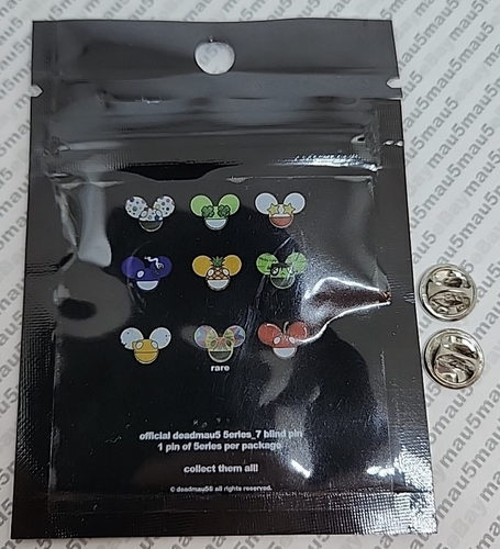 Deadmau5 Series 7 Enamel Pin Numbered to 100 TNT Dynamite Smoking Blue #72 - Picture 12 of 13