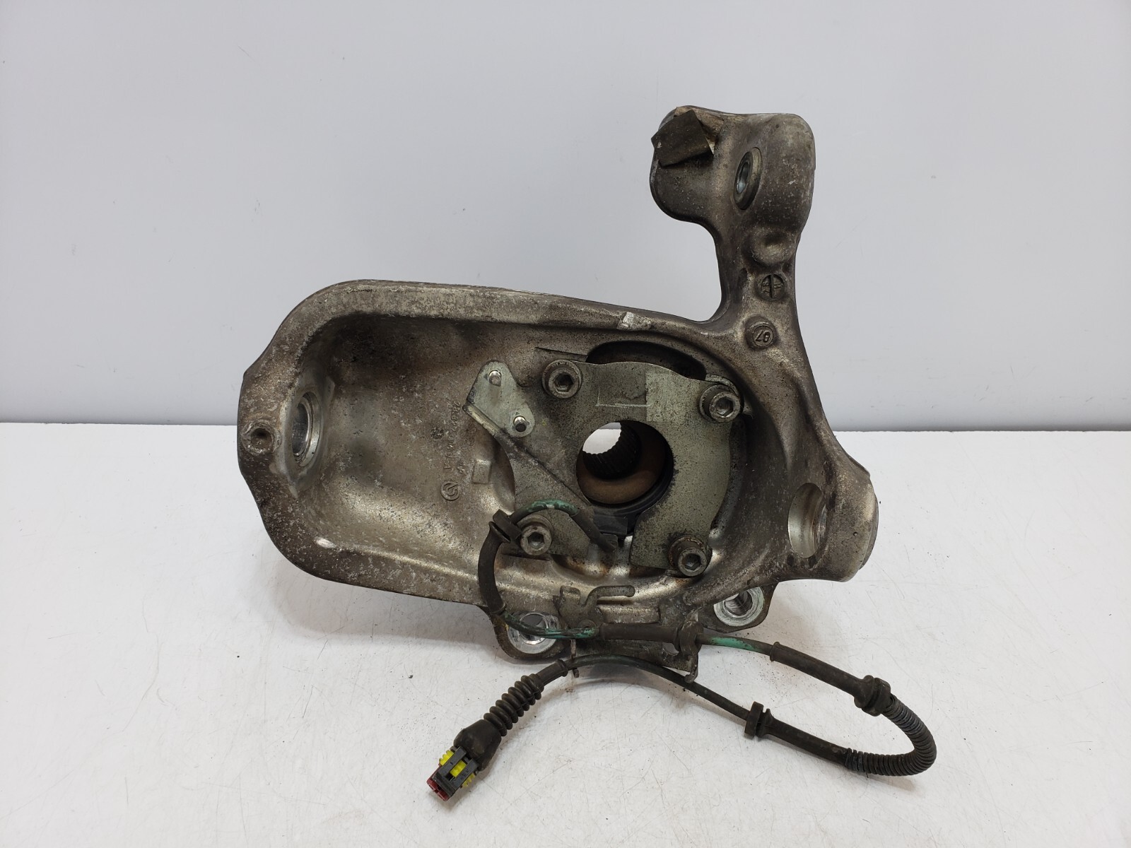 ✅ 03-08 OEM Maserati Quattroporte M139 RWD Front Right Passenger Spindle Knuckle