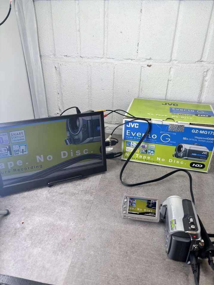 JVC Everio GZ-MG175 40GB Digital Camcorder - Working & Complete - Image 2 of 4