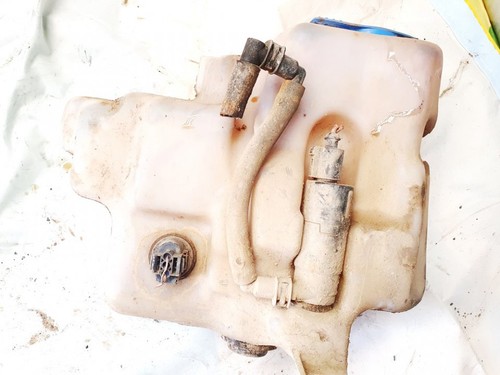 Waschwasserpumpe, Scheibenreinigung  Volkswagen Golf DE1682852-70