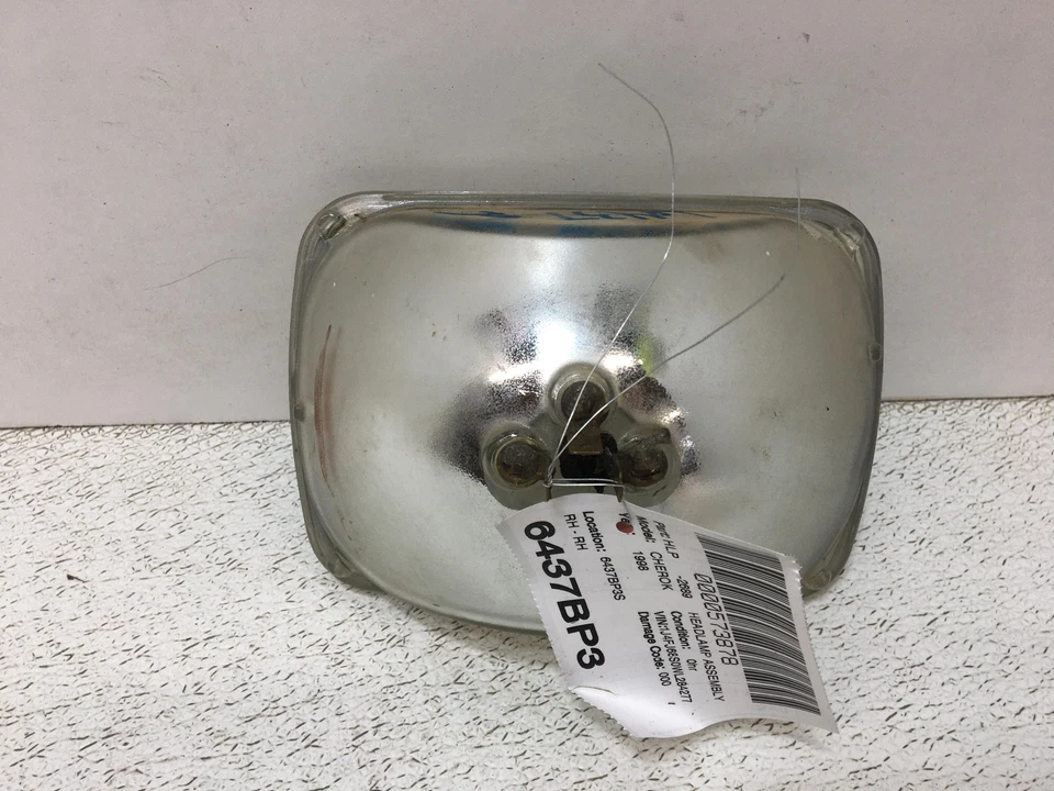 98 JEEP CHEROKEE Right Passenger Headlight - Изображение 2 из 2