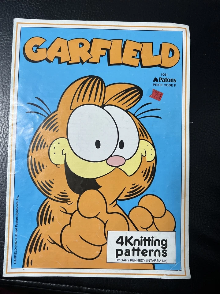 GARFIELD Knitting Pattern Booklet 1061 Patons - By Gary Kennedy Year 1978 - Image 2 of 4