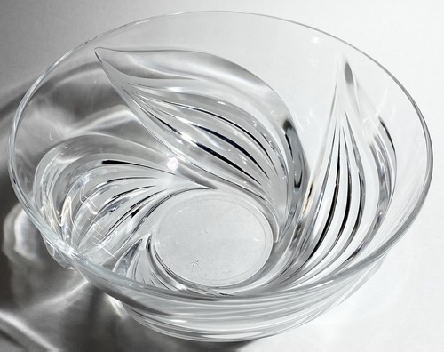 Vintage mattiert erhabenes Blatt Swirl Design - Kristall Servierschale - 9" - 2,5 qts - Bild 4 von 11