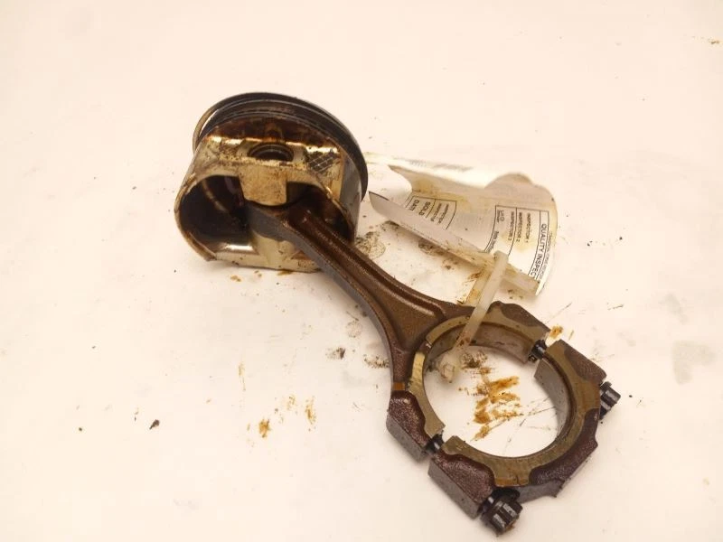 Toyota Sienna 2004 pistón Foto 3 de 4