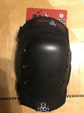 Triple Eight capped knee pads adult Small