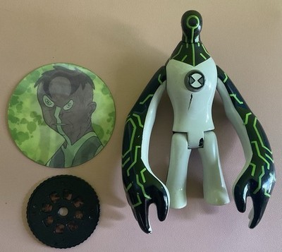Ben 10 Tennyson is Upgrade Alien Collection Action Figure Bandai