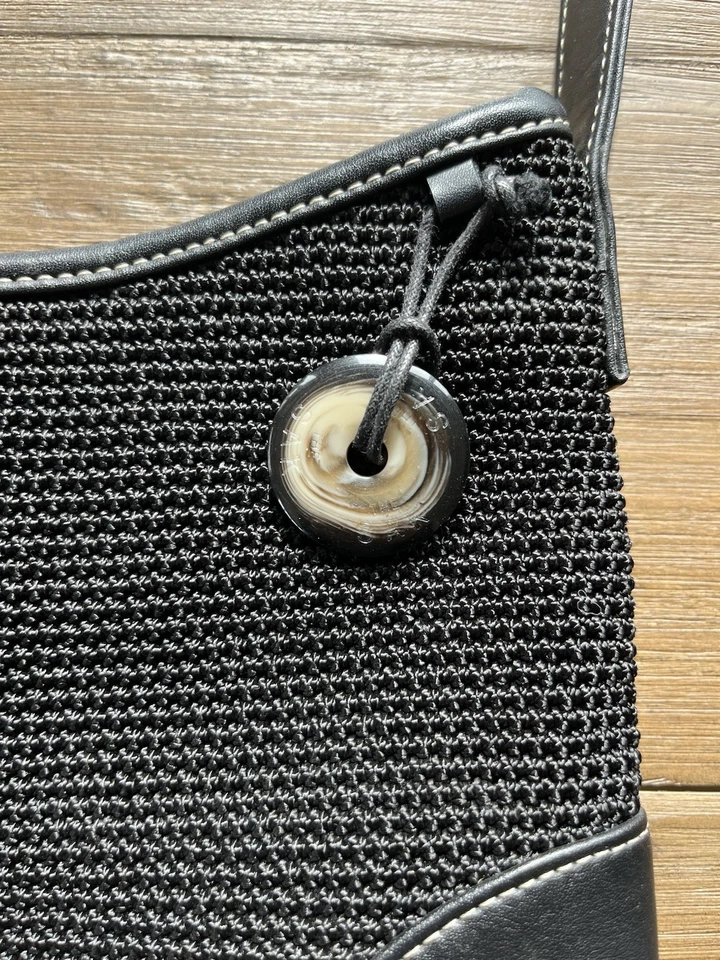 The Sak Shoulder Handbag Black With Pockets Purse Y2K 90's - Image 2 of 4