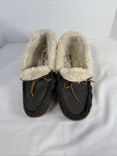 Minnetonka Fuzzy Moccasins size 7 Women s Cozy Slippers Heather