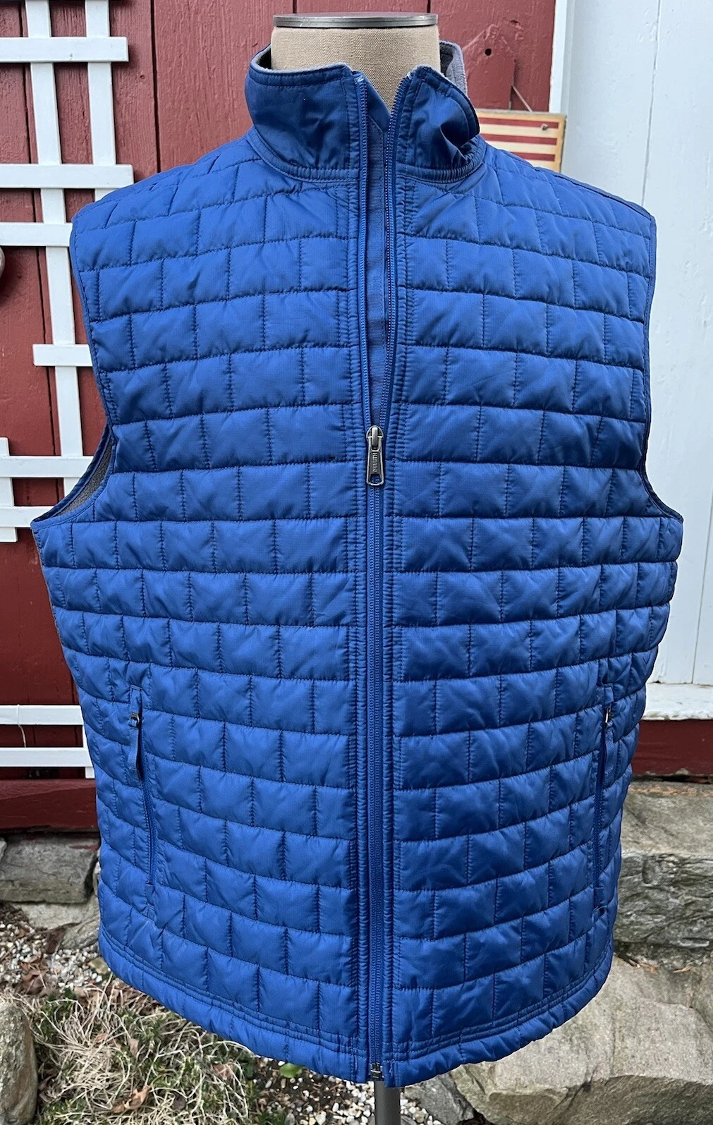 Versatile Duluth Trading Vest Men XL Blue Quilted Puffer Cottage Core Full Zip