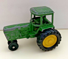 Vintage Ertl John Deere 1/32 Diecast Covered Cab Tractor Narrow Front needs TLC
