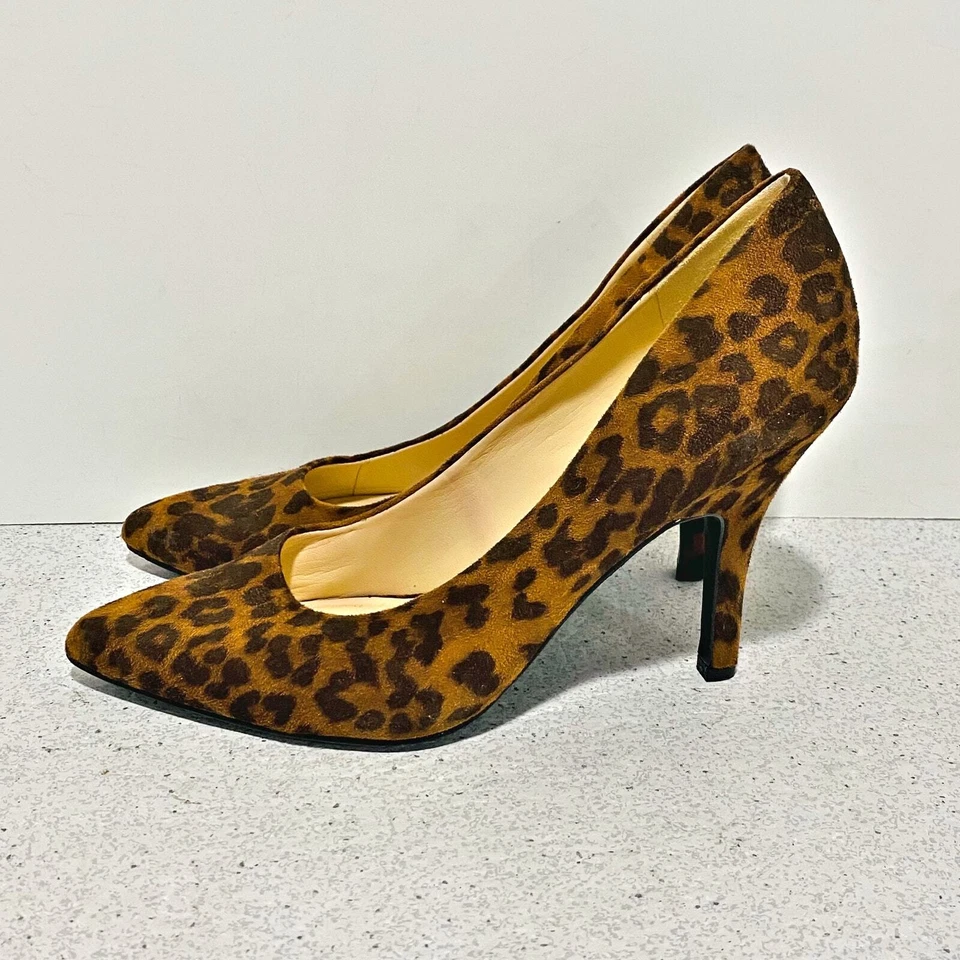 Nine West Garisono EE. UU. 8,5 M Animal Print Zapatos de tacón alto Elegante Sexy Bombas Foto 4 de 4