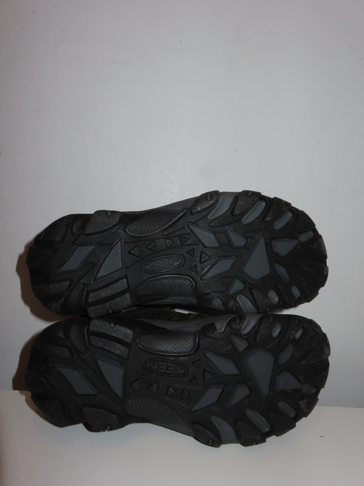 KEEN Men Voyageur Low Height Breathable Hiking Shoes 1018937 US 7 EU 39