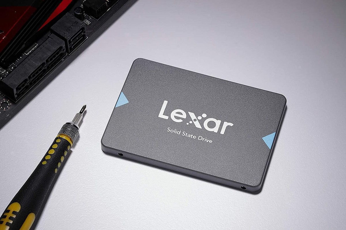 Lexar NQ100 240GB 2.5 SATA III Internal SSD Solid State Drive Up