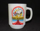 Vintage Anchor Hocking SNOOPY "Back the Beagle" Patriotic MUG Cup 1980 Fire King