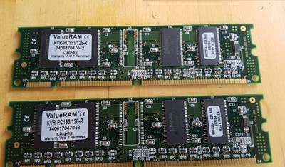 Kingston 128mb kvr-pc133/128-r memory upgrade module (740617047042)