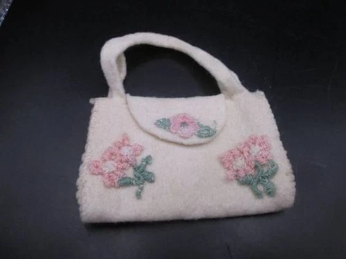 Vintage Barbie Accessories ~❤️~ Felt Purse #482