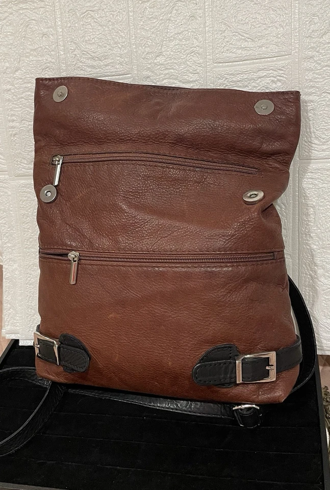 Vintage Italian Leather Shoulder Bag Very Pella Made In Italy - Image 2 of 3