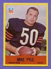 1967 Philadelphia Mike Pyle #34 Bears High Grade NM.