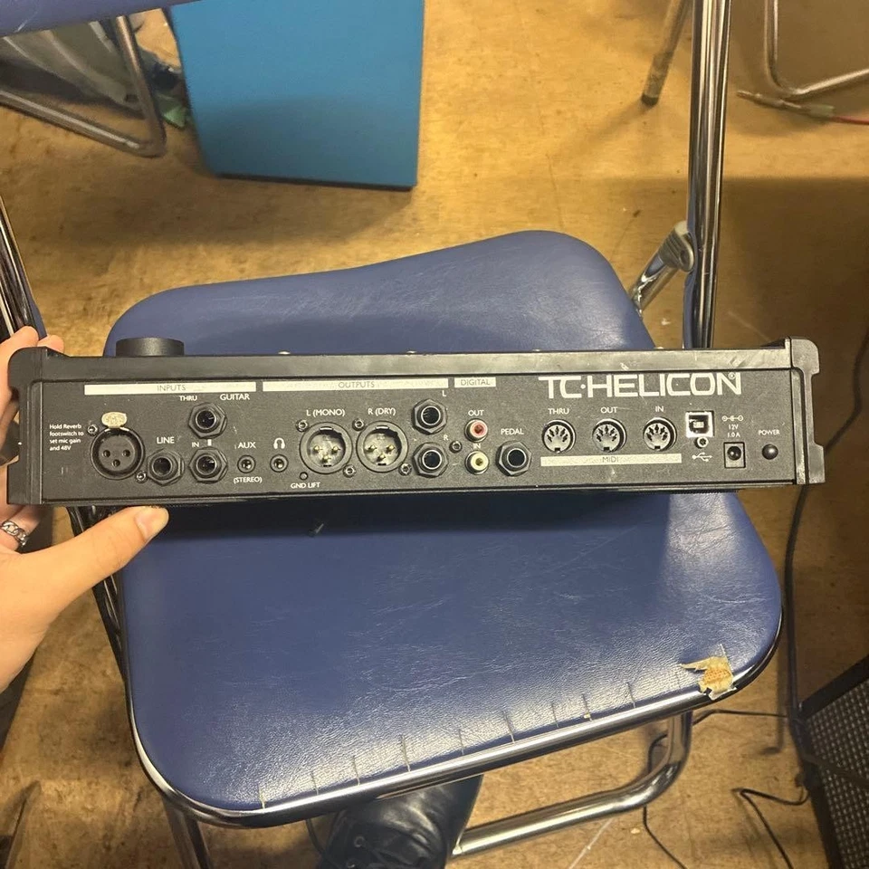 TC-HELICON VOICELIVE 2 Vocal Multi-Effects Processor Pedal Effector Used Japan - Image 2 of 4