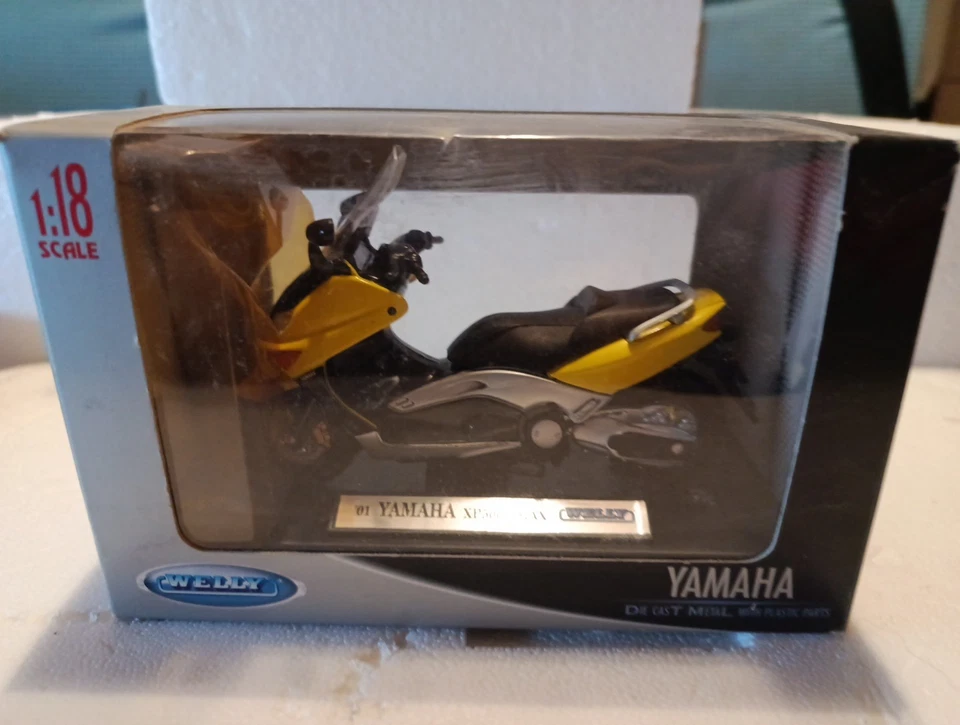 Welly 1/18 2001 Yamaha XP500 Tmax Dans sa boite d'origine. - Photo 2/4