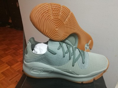 curry 4 men 41