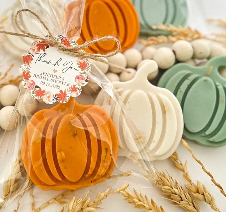 Jabones de calabaza de otoño - aroma a miel avena, regalos de fiesta a granel y regalos paquete de 4 Foto 3 de 4