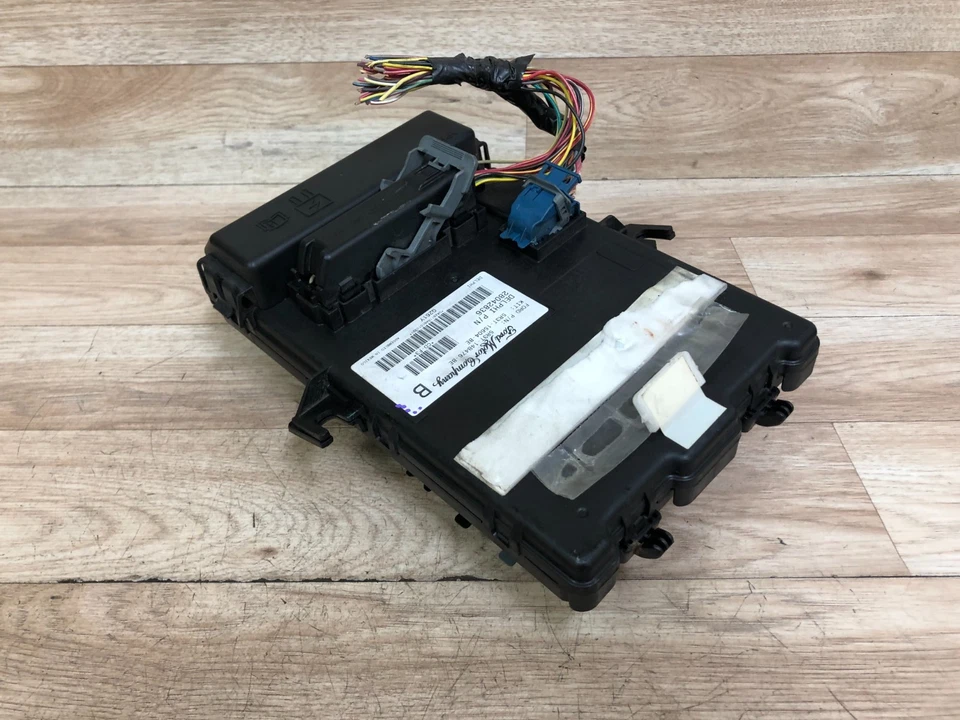 MÓDULO DE CONTROL DE CARROCERÍA DELANTERA FORD MUSTANG OEM BCM SAM CAJA DE FUSIBLES BLOQUE 05-06 3 Foto 4 de 4