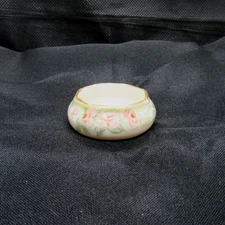 Vtg Small Porcelain Open Salt Cellar - Belleek (#96)