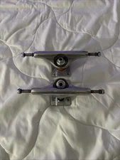 INDEPENDENT STAGE 11 POLISHED STANDARD 144 TRUCKS - SILVER