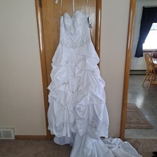 Oleg Cassini Wedding Dress NWT Size 10