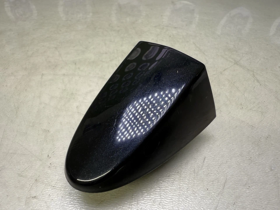 ✅️ Tapa de extremo de manija de puerta Ford Fiesta MK7.5 2015 lado del pasajero trasero •27.3 Foto 2 de 4