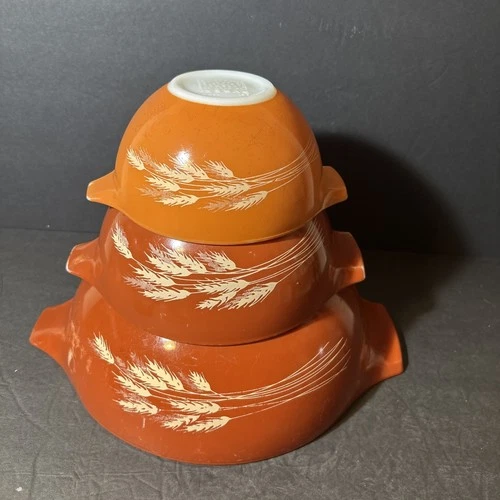 Vintage PYREX Autumn Harvest Wheat Set Of 3 NESTED Mixing Bowls Orange Deep Rust