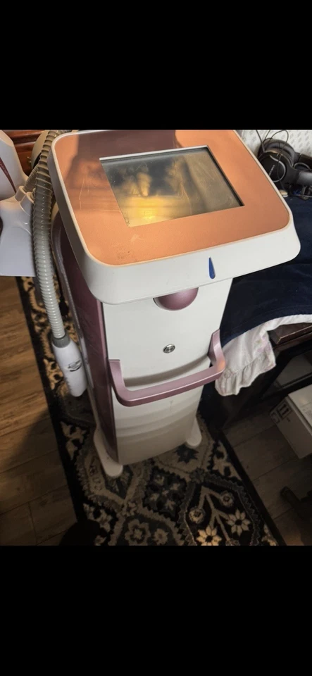 2IN1 808nm 1064/755/ 1320nm Diode Laser Tattoo Hair Removal Pico IPL YAG Machine - Image 3 of 4