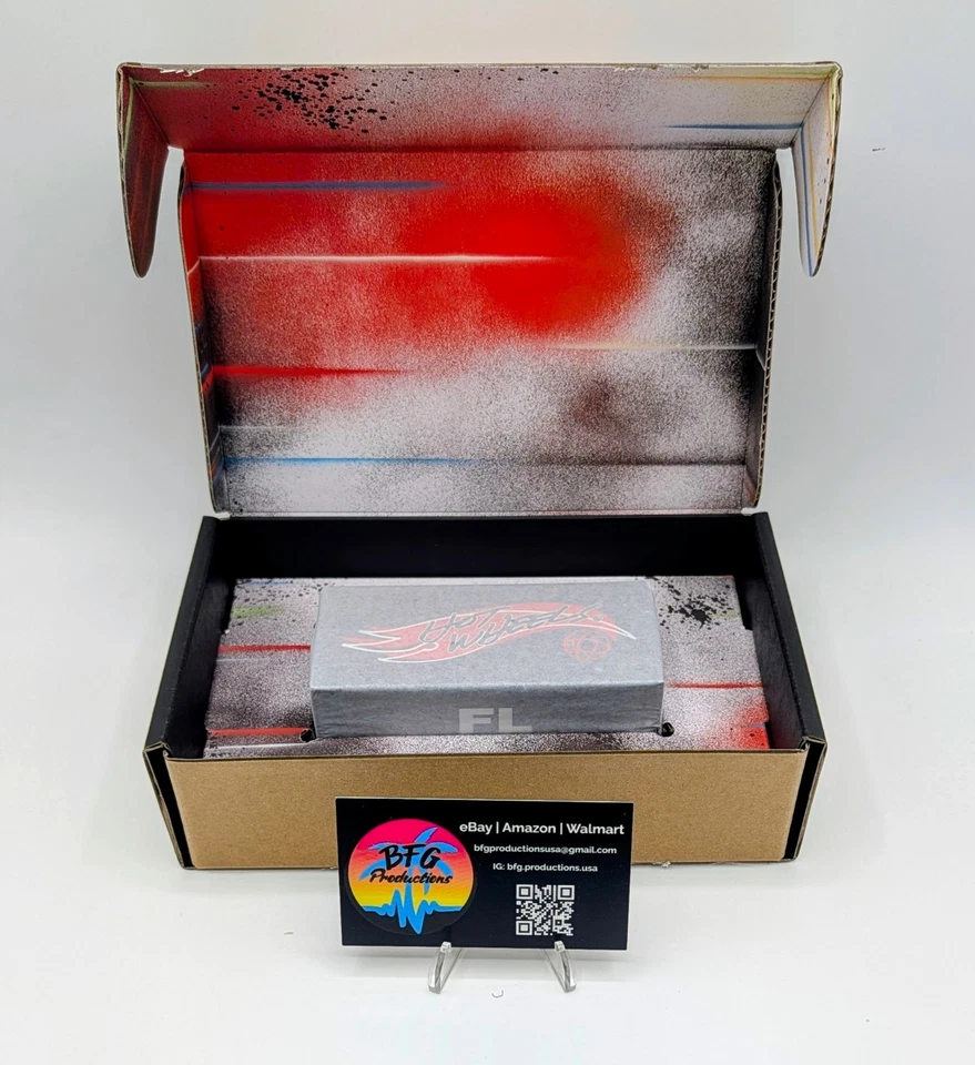 2025 Hot Wheels x Futura Laboratories Mitsubishi 3000GT VR-4 Brand NEW & SEALED - Image 4 of 4