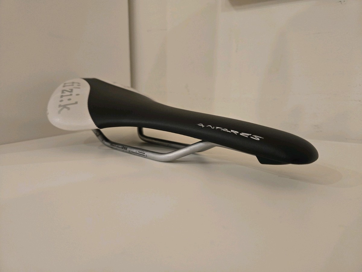 Fizik Antares Road Saddle, R3 Kium Rails, Black / White | eBay